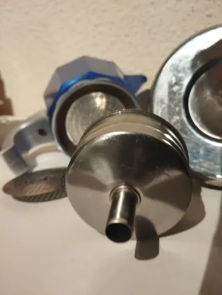 Cafetera Ibili azul y plateada