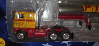 Camión Peterbilt 352 Escala 1:43 colección
