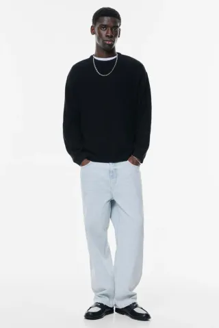 Jersey Negro Punto Cuello Redondo