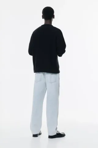 Jersey Negro Punto Cuello Redondo