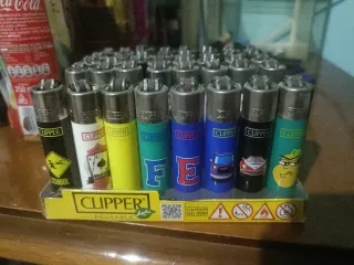 Box 48 accendini Clipper