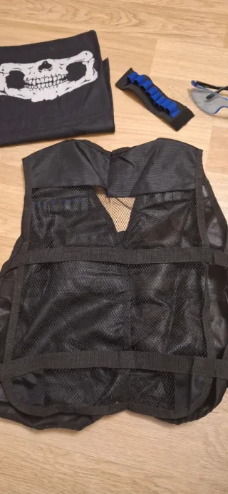 Chaleco táctico y máscara calavera para niño