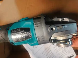 Amoladora Makita GA041 NUEVA Sin escobillas