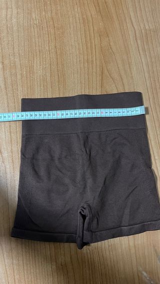 Leggings cortos mujer marrones