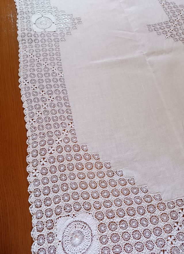 Mantelería antigua bordado Canario