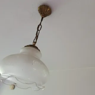 Lámpara colgante vintage color dorado y cristal