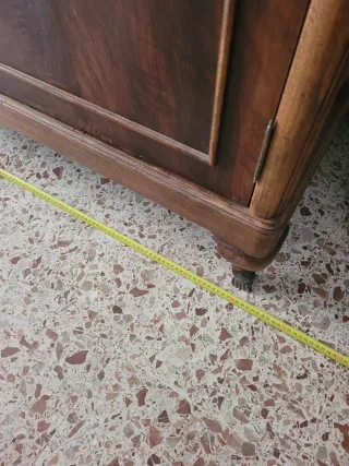 Armario ropero antiguo de madera