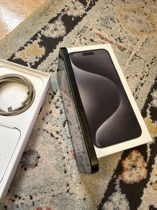 OPPORTUNITÀ iPhone 15 Pro Max 256GB