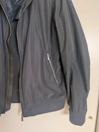 Chubasquero Massimo Dutti azul marino hombre