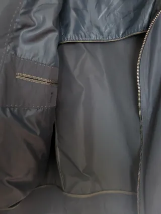 Chubasquero Massimo Dutti azul marino hombre