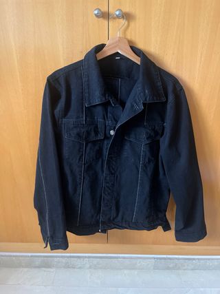 Chaqueta vaquera Corteiz negra