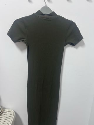 Vestido verde ajustado