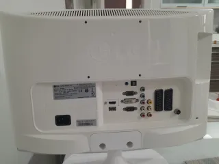 LG FLATRON M1962D HD Monitor TV Blanco