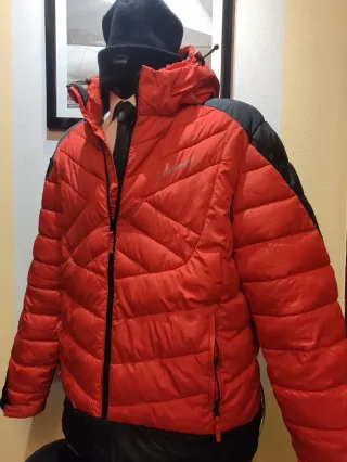 Plumas NORWAY roja y negra