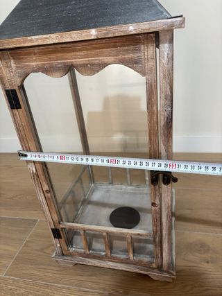 Lanterna in legno e vetro grande