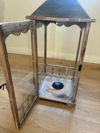 Lanterna in legno e vetro grande