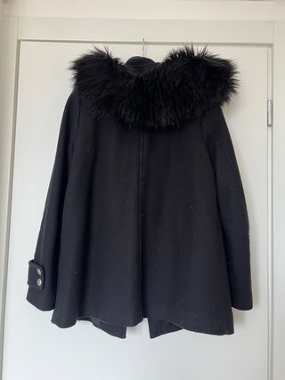 Cappotto Zara con cappuccio e pelo XS