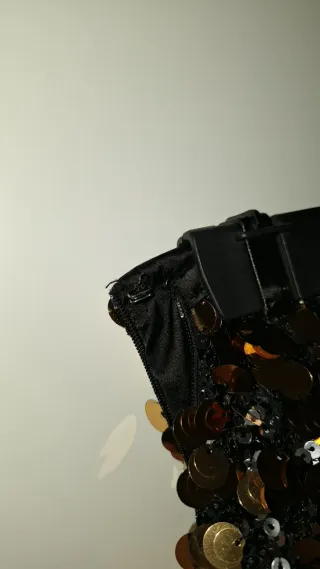 Falda lentejuelas doradas y negra