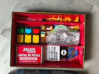 Juego de mesa Escapa Como Puedas: La Casa Misterio
