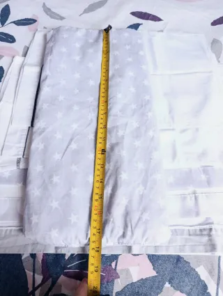 Almohada y fundas mini cuna