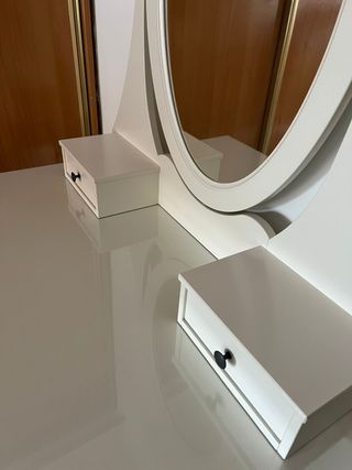 Tocador Blanco Ikea Hemnes con Espejo Ovalado
