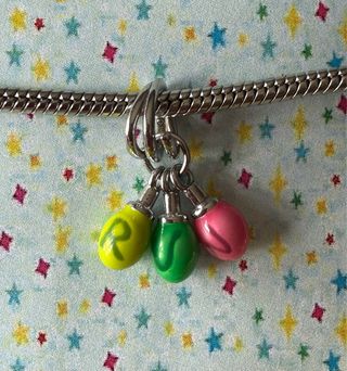 Colgante Charm Luces Stranger Things