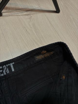 Pantalones Cargo Alpha Industries Negros