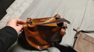 Bolsos, no son de marca.10€ cada bolso