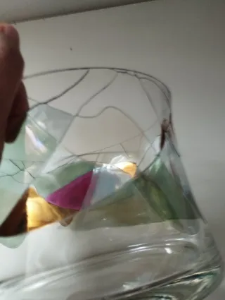 Jarrón de cristal decorado