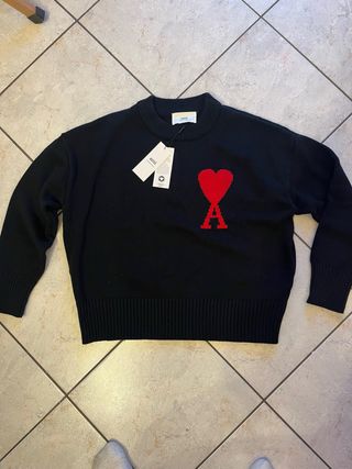 Maglione Ami Paris con logo cuore rosso