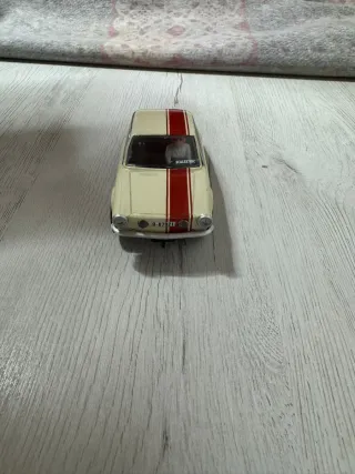 Scalextric Seat 850 TC escala 1:32