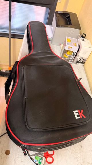 Guitarra clásica Admira Rosario – Como nueva