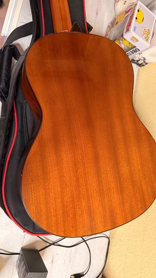 Guitarra clásica Admira Rosario – Como nueva