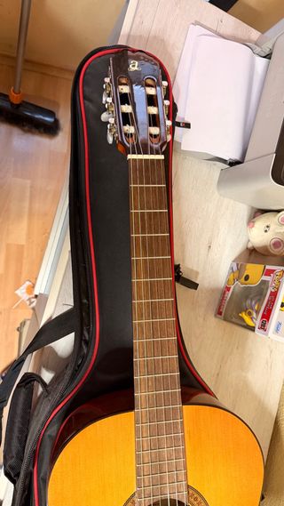 Guitarra clásica Admira Rosario – Como nueva