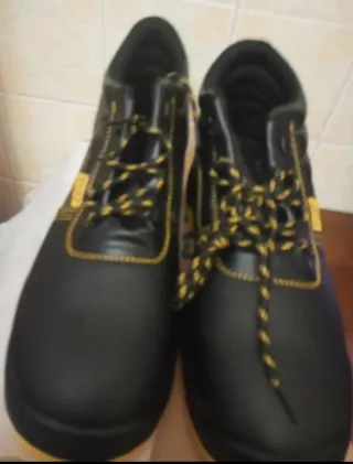 Botas de seguridad punta de hierro nuevas