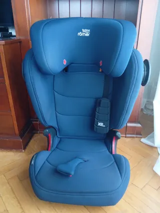 Silla coche Britax Römer azul