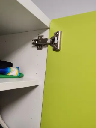 Armario infantil puertas verdes