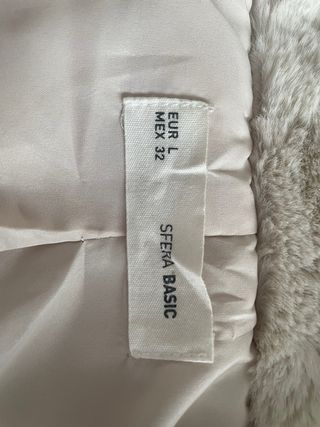 Abrigo pelo sintético beige muy suave. Como nuevo.