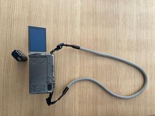 Lumix S9 Titanium Gold + 18-40mm Edición limitada