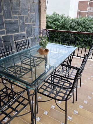 Mesa de jardín cristal y 6 sillas hierro forjado