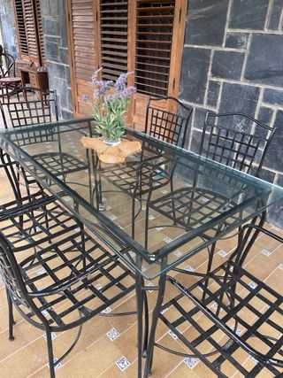 Mesa de jardín cristal y 6 sillas hierro forjado