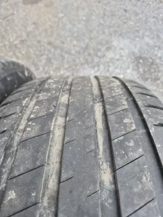 Neumático Michelin 235/60/18 103W