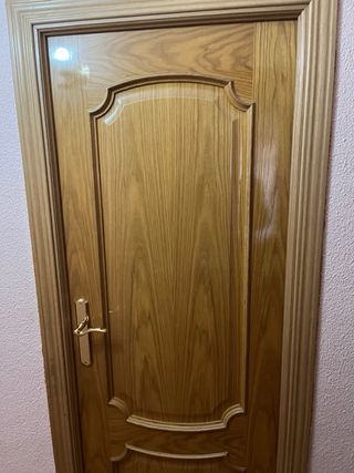 Puertas interior de madera, son 8 unds con jambas