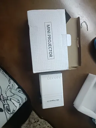 Mini Proyector Blanco