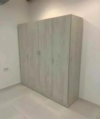 Armario Armario de madera beige y gris