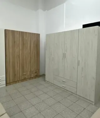 Armario Armario de madera beige y gris