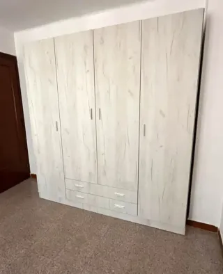 Armario Armario de madera beige y gris