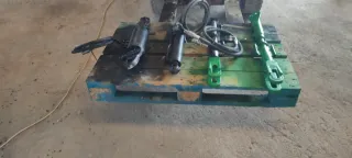 Brazos hidráulicos y fijo tractor