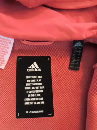Sudadera Adidas rosa con capucha