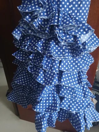 Traje de flamenca gitana azul y blanco